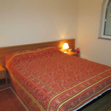 Apartments Villa Fernetich Premantura Kültér fotó