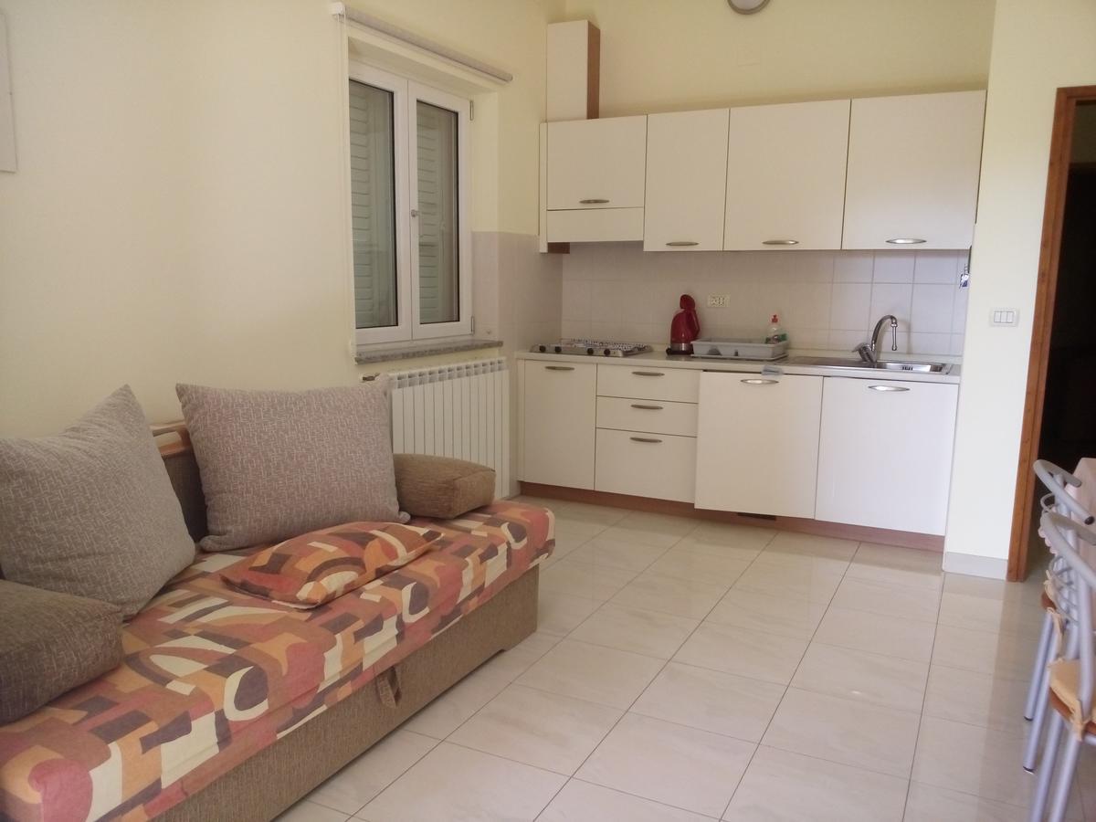 Apartments Villa Fernetich Premantura Kültér fotó