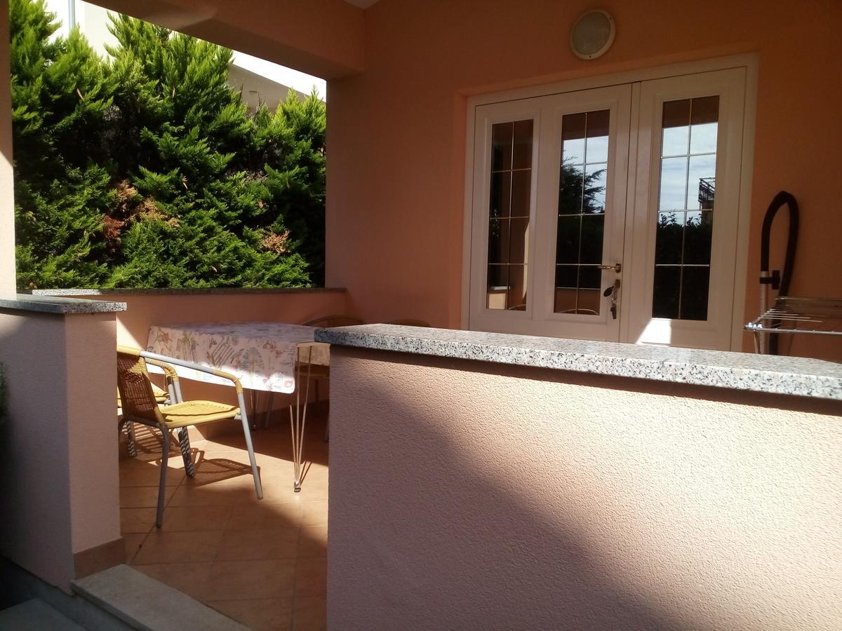 Apartments Villa Fernetich Premantura Kültér fotó